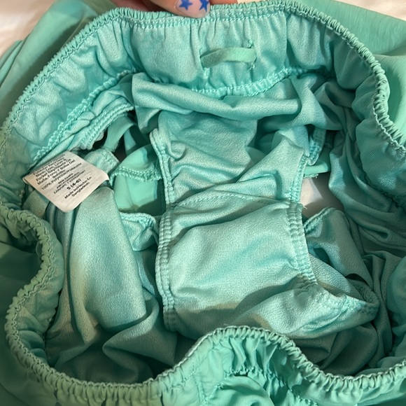 teal athletic works shorts, size S (4-6) - Picture 4 of 4